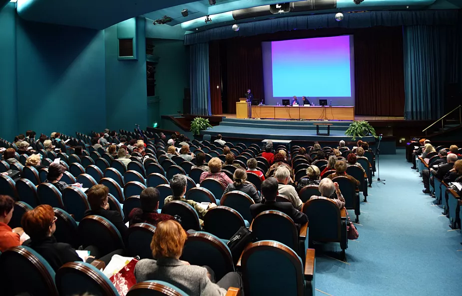 Wynajem sali konferencyjnych Kraków – idealne miejsce na Twoje event, szkolenia, eventy firmowe, i kariery zawodowej w sercu Małopolski