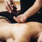 Kurs masażu tkanek głębokich – mistrzowskie metody, praktykowane warsztaty i zaawansowane metody wspomagania regeneracji oraz redukcji stresu